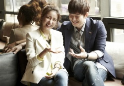 Watch the latest show Eunl Kim with English subtitles for free in KissAsian