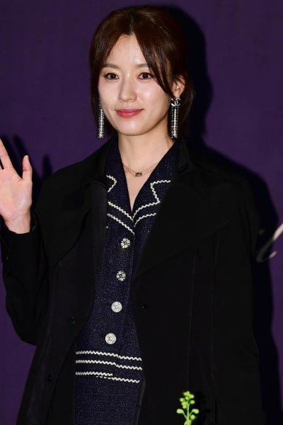 Watch the latest show In Your Brilliant Season with English subtitles for free in Asiaflix